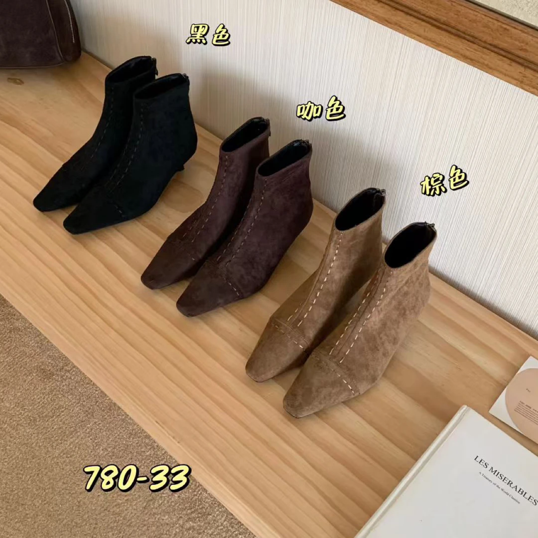 团团家 780-33 初秋新品限定～复古慵懒设计猫跟短靴极简质感女靴