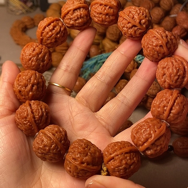 文玩核桃手串珊瑚纹