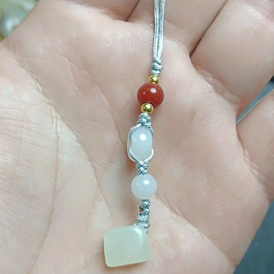 普***)和田玉未镶嵌车挂