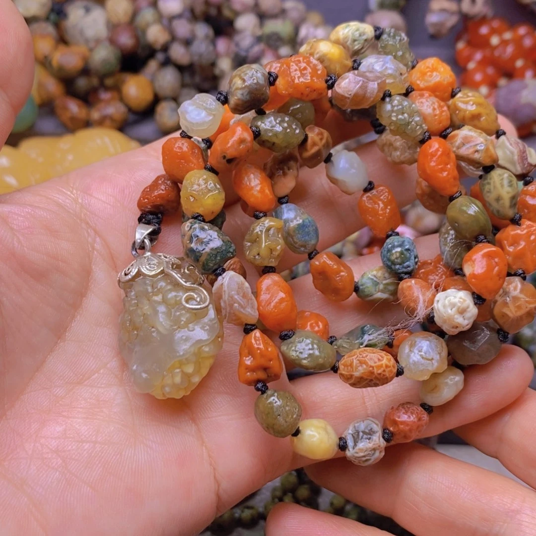 合金颈饰玛瑙/玉髓