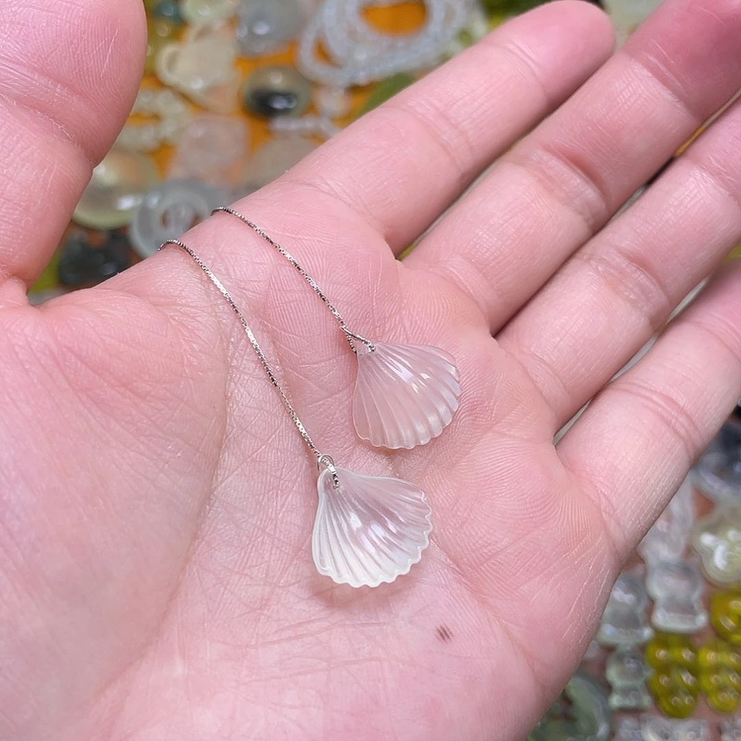 蛇纹石玉吊坠未镶嵌d****n