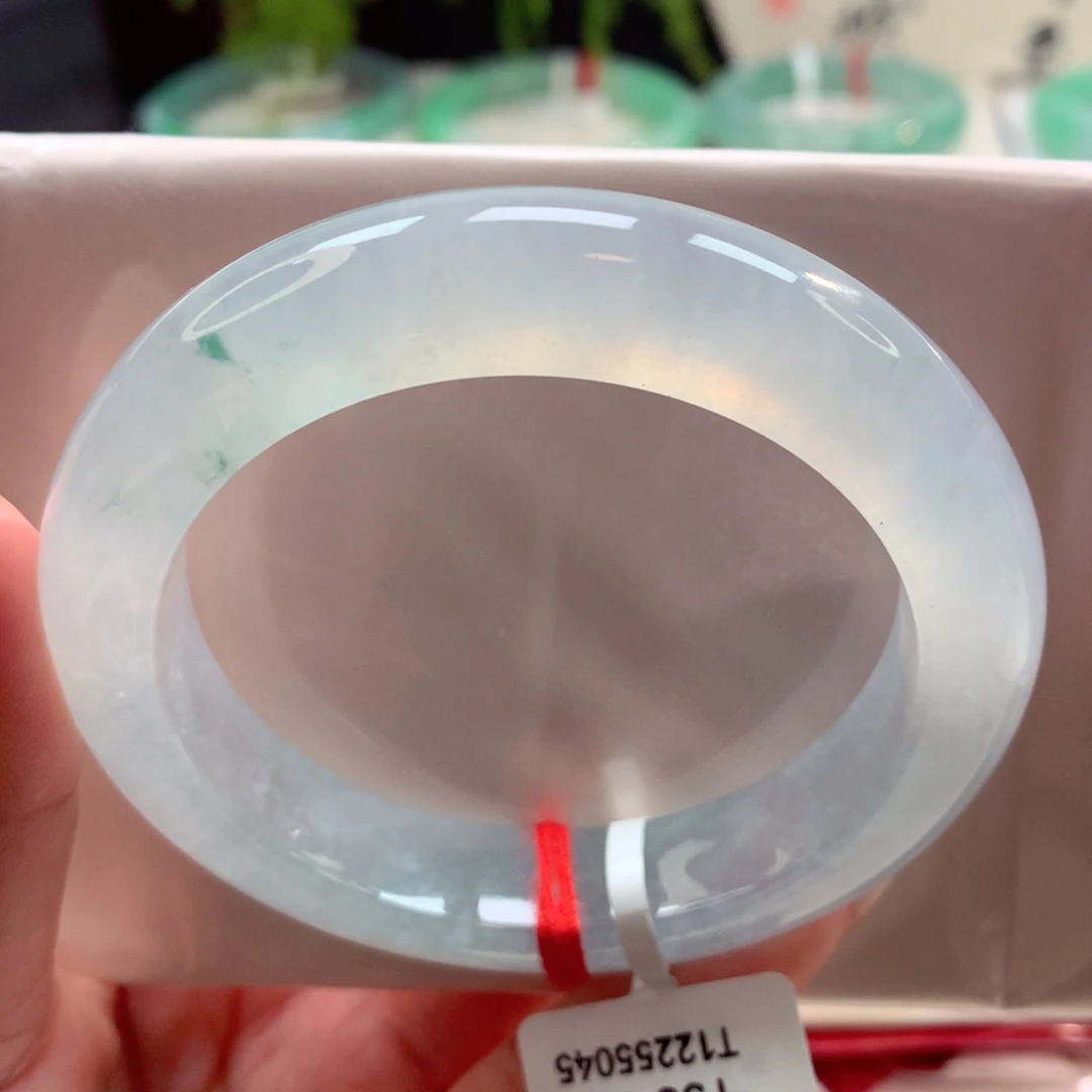 未镶嵌手镯翡翠56圈厚装冰种起光 有色根漏（24号）