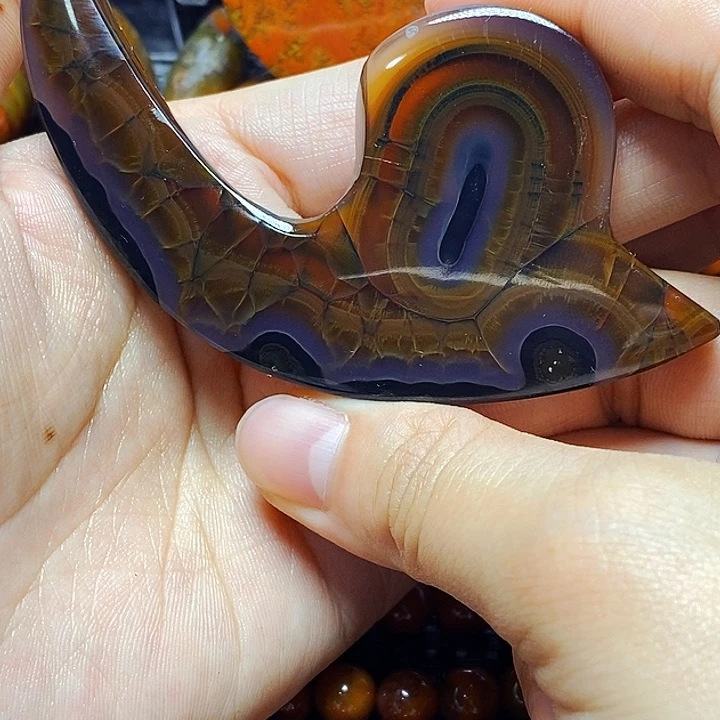 玛瑙/玉髓颈饰未镶嵌小*娃
