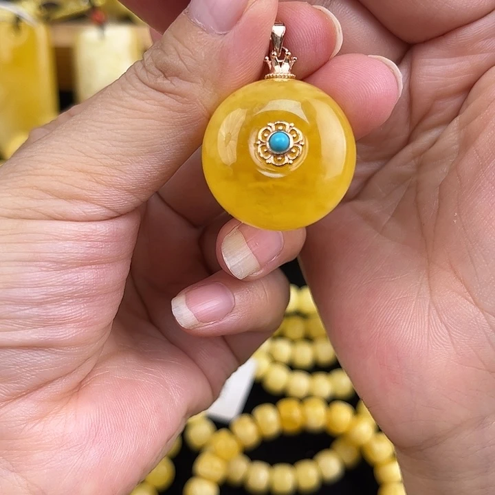 琥珀颈饰未镶嵌琥珀