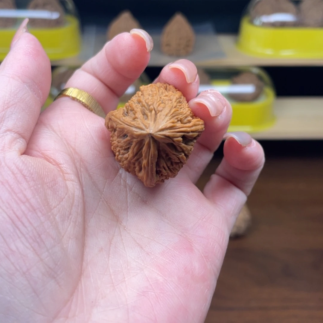 文玩核桃吊坠异型