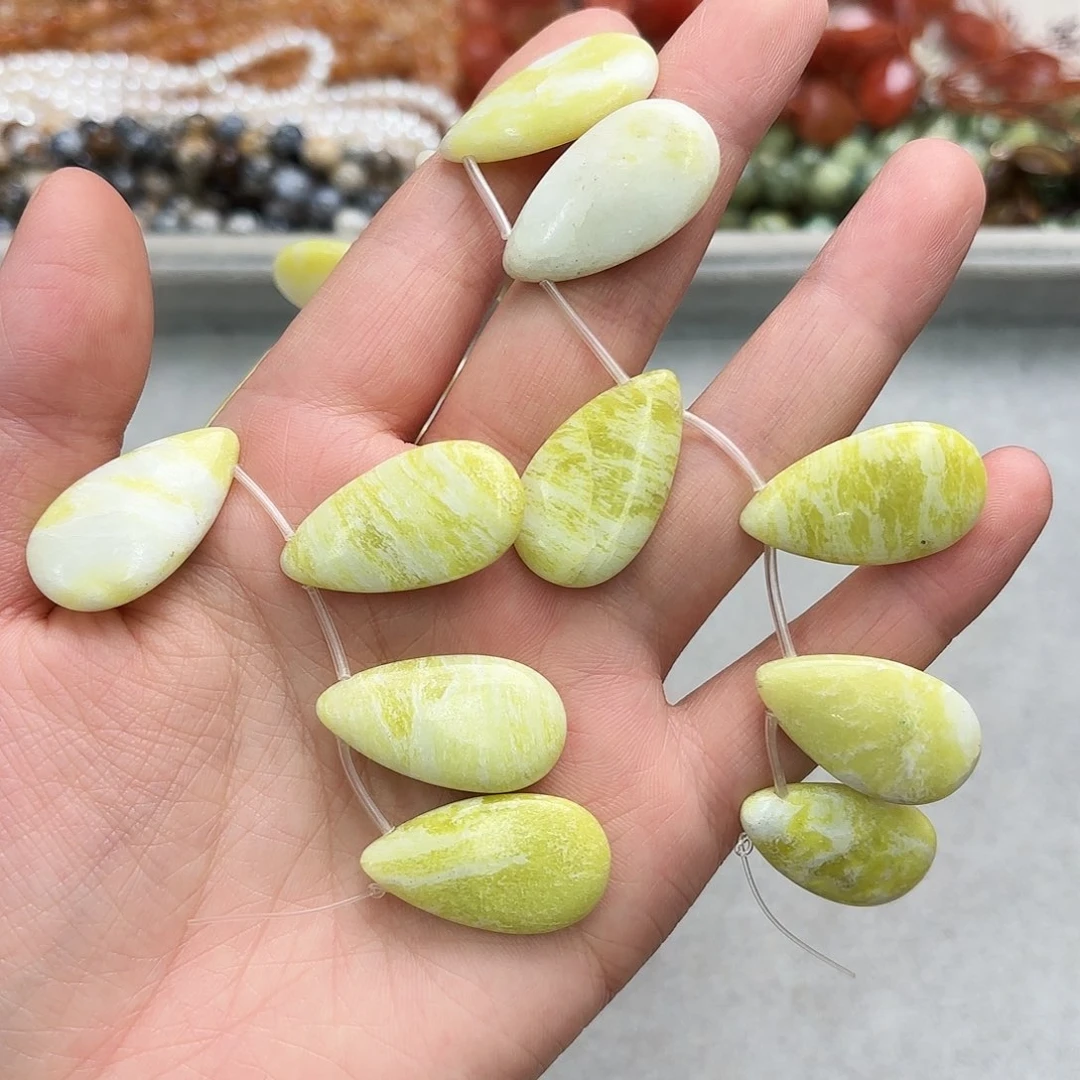 玛瑙/玉髓未镶嵌珠宝半成品岫玉水滴短条