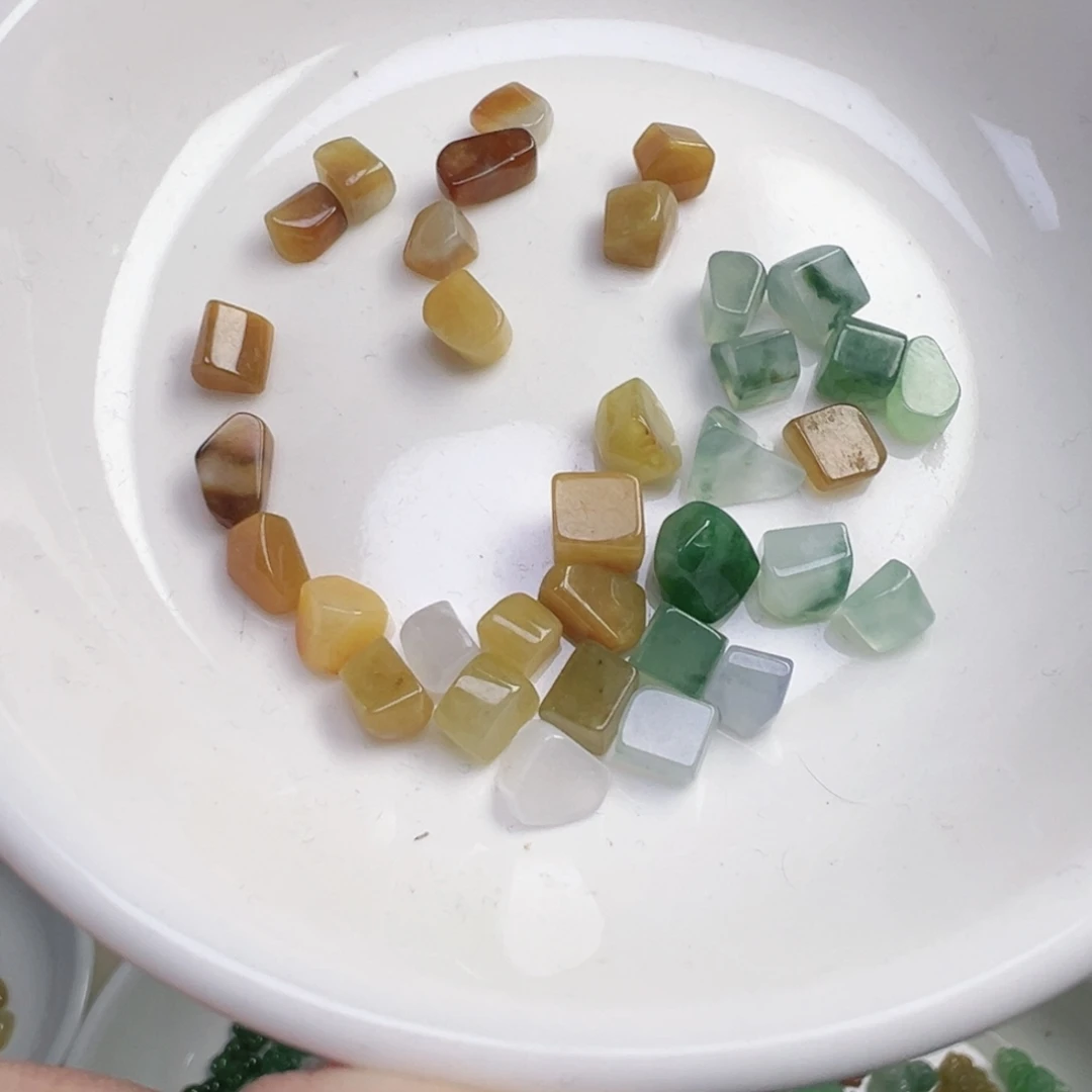 翡翠散珠随行一颗