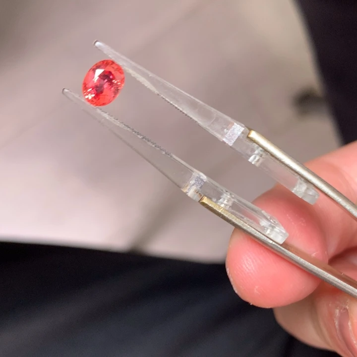 蓝宝石裸石未镶嵌