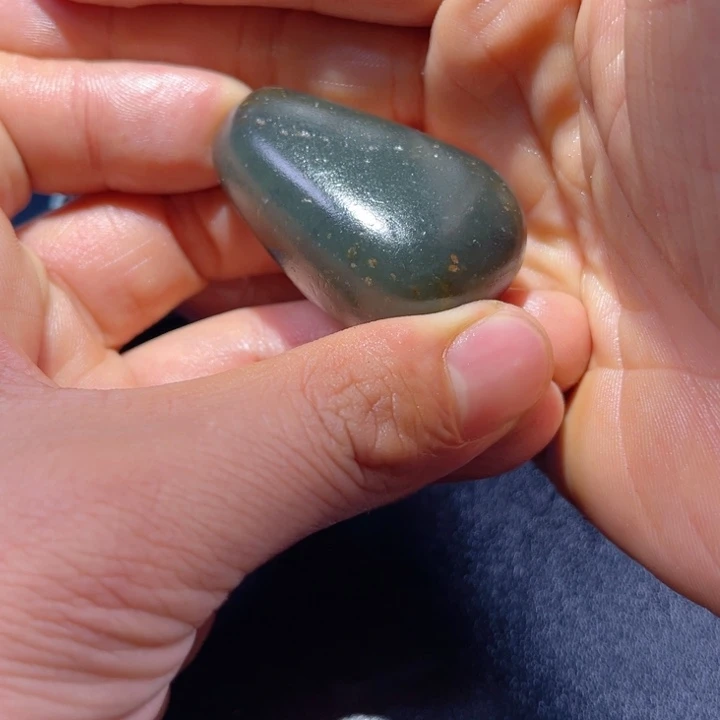 和田玉未镶嵌珠宝奇石