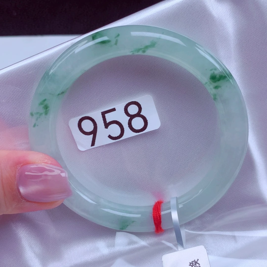 翡翠未镶嵌手镯手镯