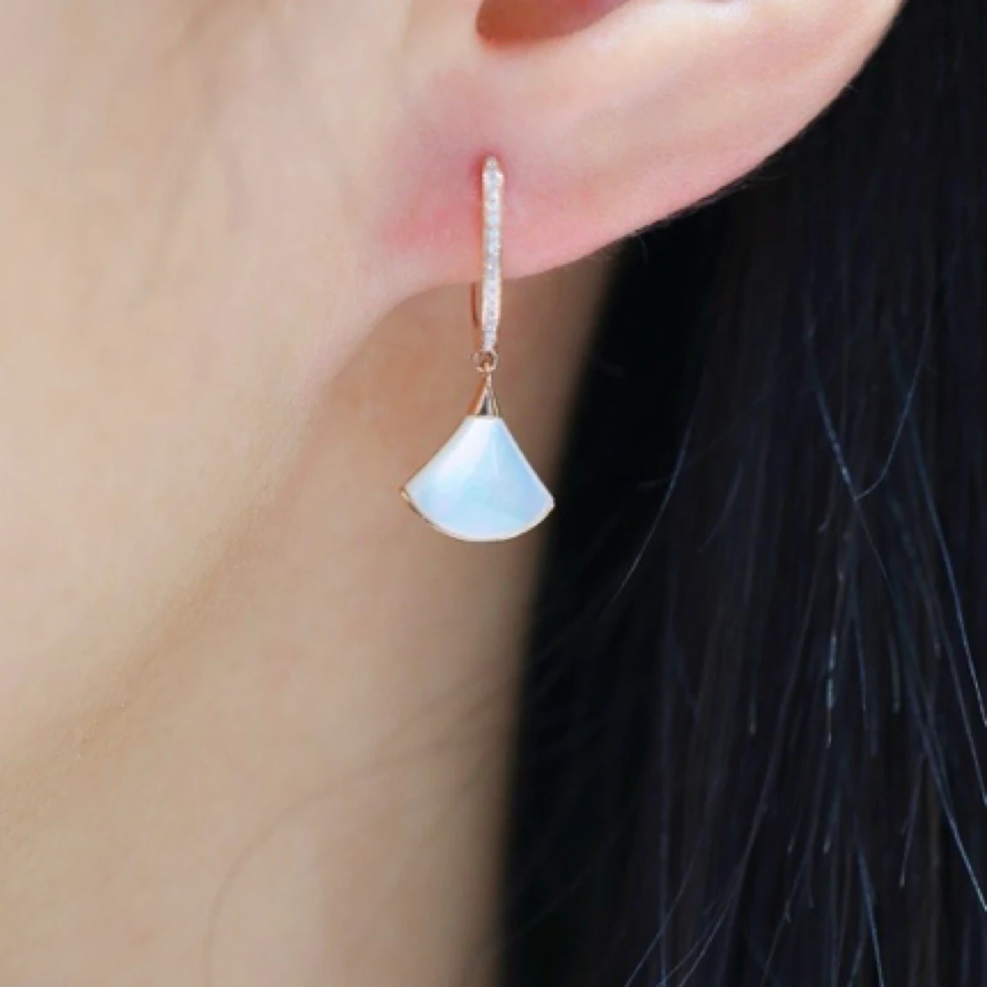 18K金钻石镶嵌耳环葫芦裙子幸运草圣诞礼物质感时尚气质