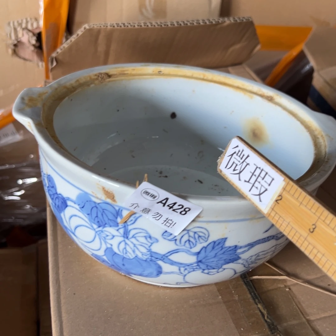 微瑕青花瓷器值得厚爱