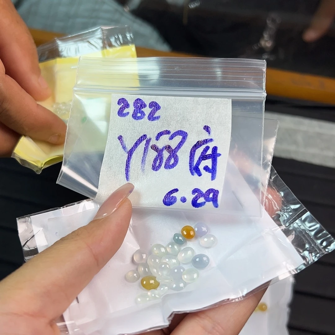 【闪购商品】定制翡翠未镶嵌府****林翡翠
