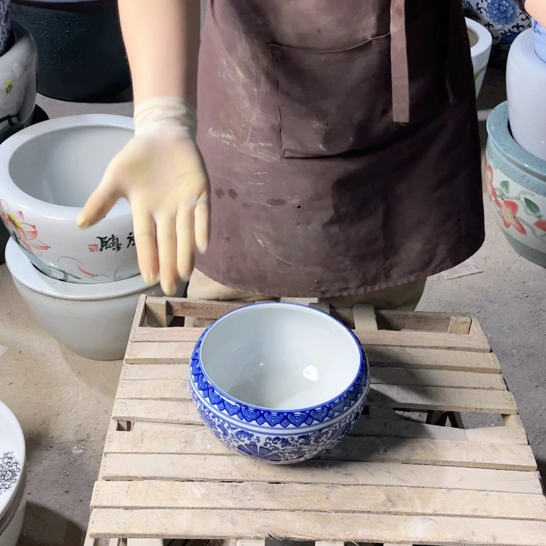 瓷片缠枝莲23.888888888