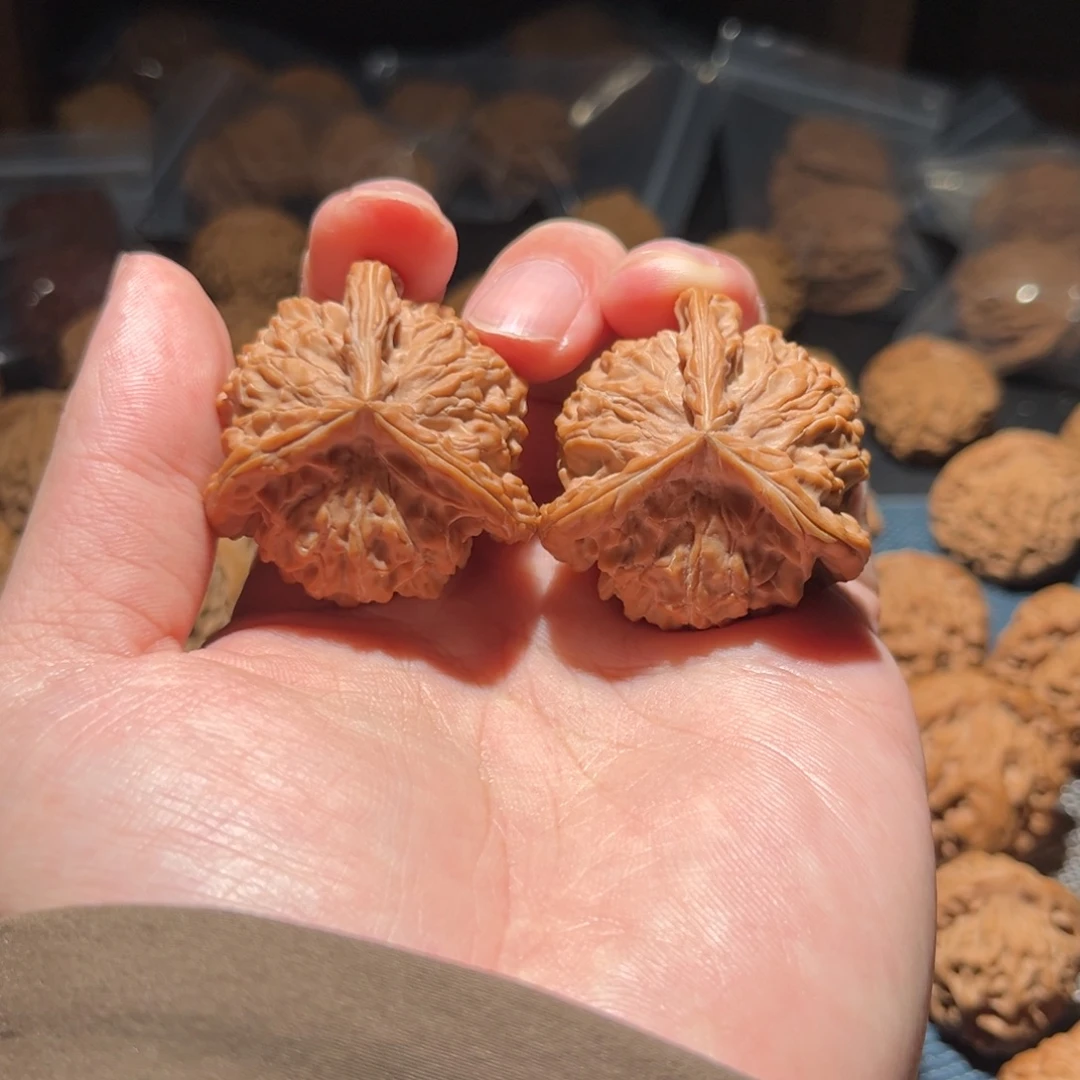 Y***7核桃边40全品盘山正奔