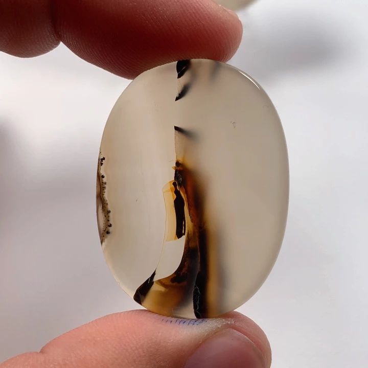 玛瑙/玉髓颈饰未镶嵌乡**风