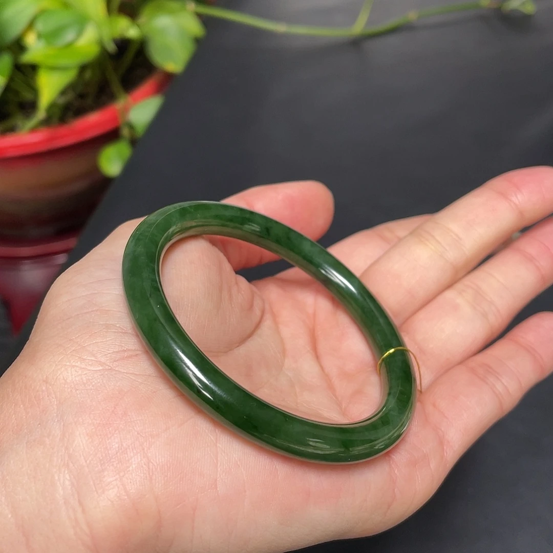 和田玉未镶嵌手镯-碧玉美人条