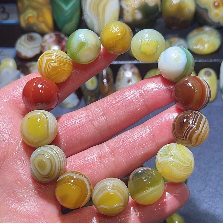 玛瑙/玉髓未镶嵌珠宝奇石