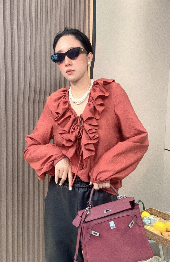 2025夏装新款韩版时尚百搭显瘦荷叶边V领气质衬衣