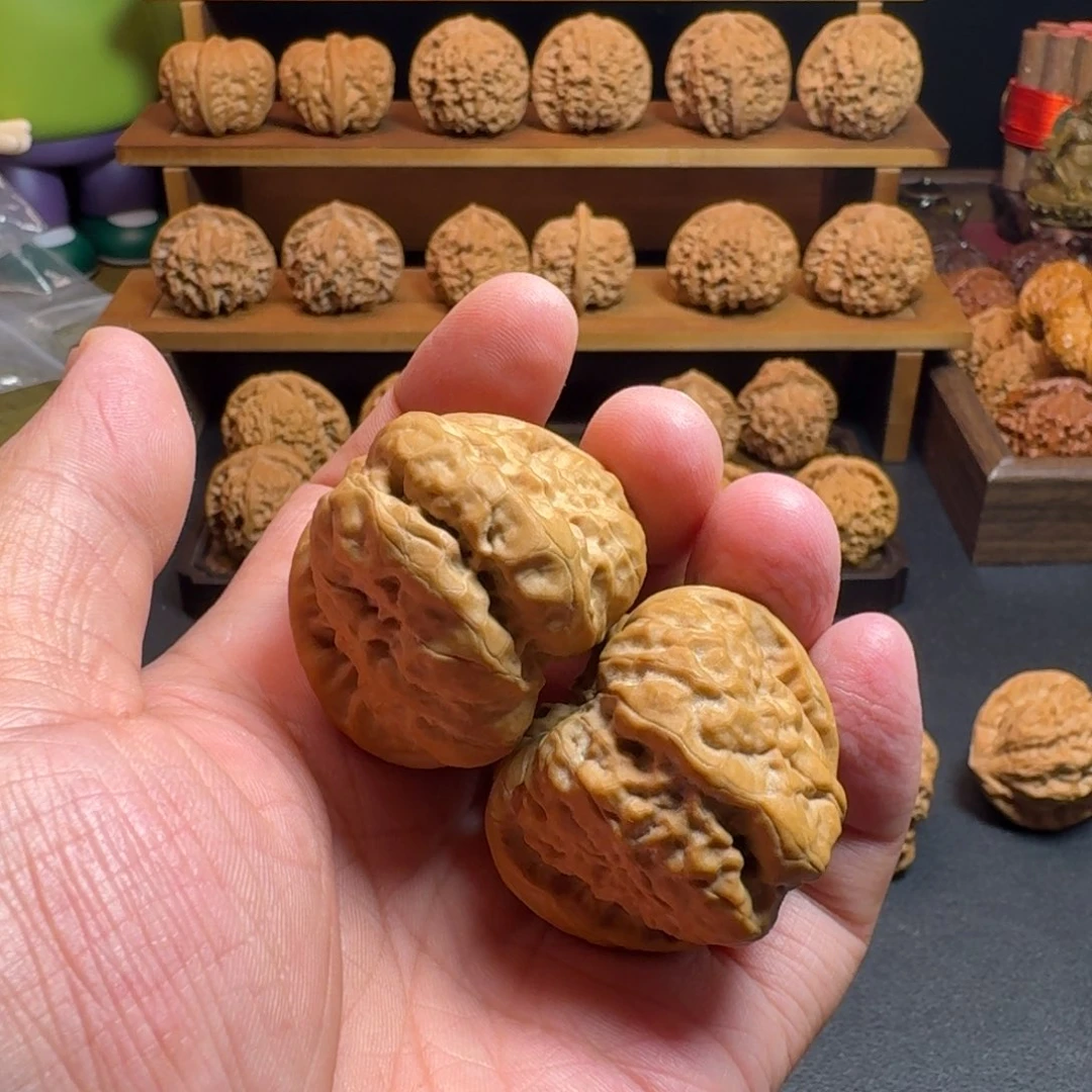 文玩核桃吊坠蛤蟆头核桃 尺寸41/42