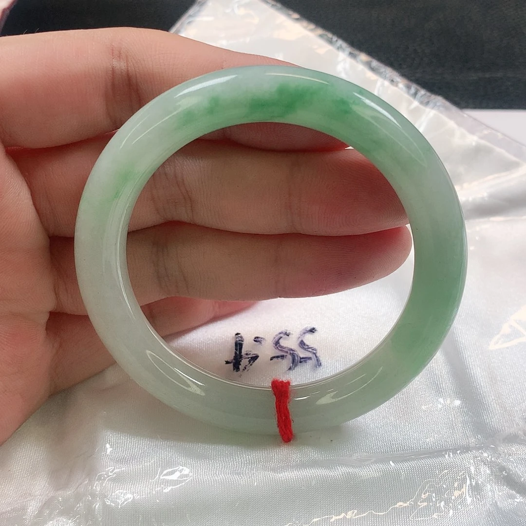 未镶嵌手镯（圆镯）翡翠368号