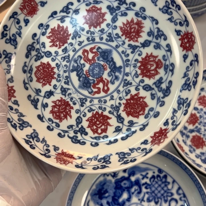 摆件陶白青花釉里红缠枝莲壶承全品