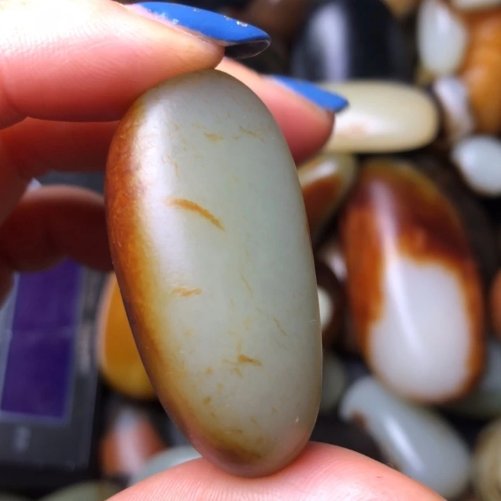 和田玉未镶嵌珠宝奇石