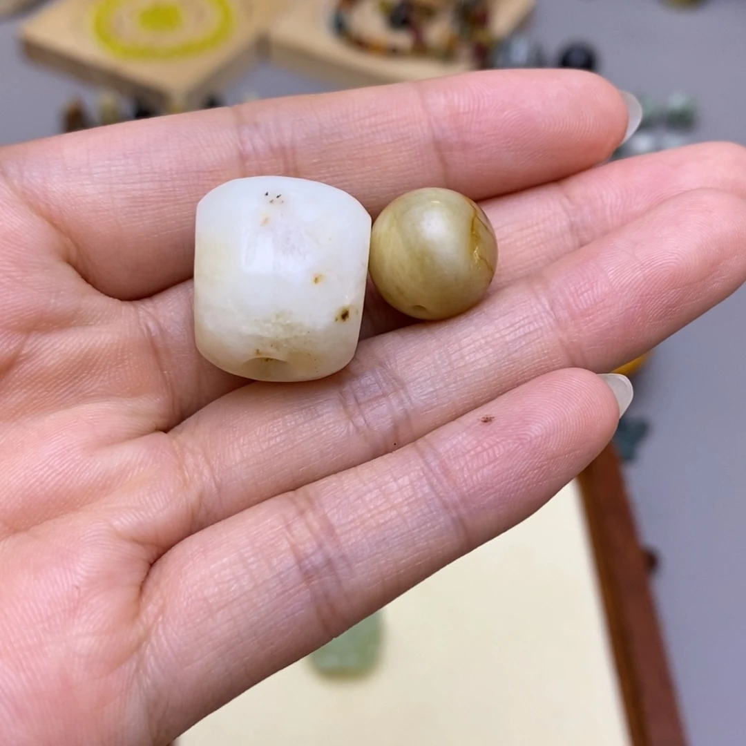 沉***林未镶嵌蛇纹石玉配饰