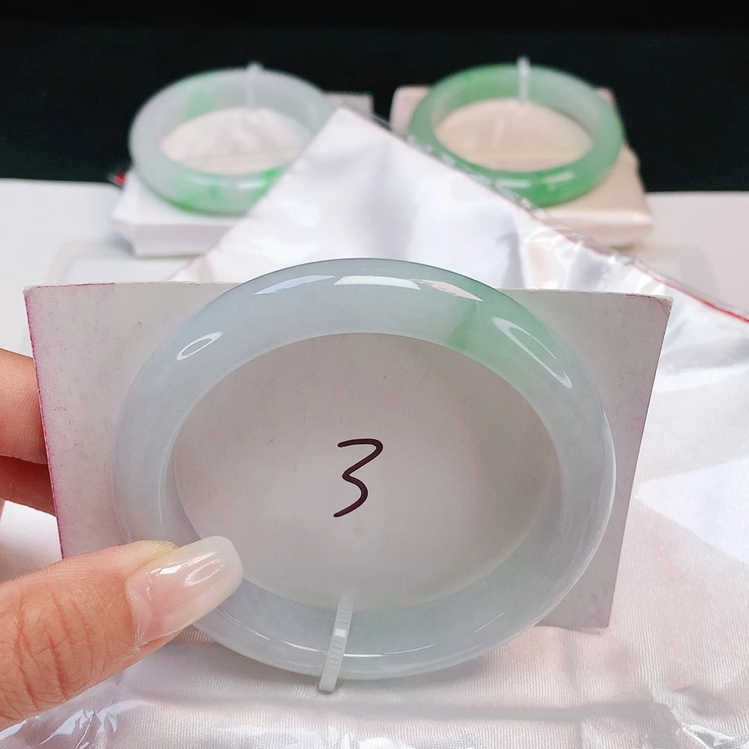 翡翠未镶嵌手镯 正圈57+