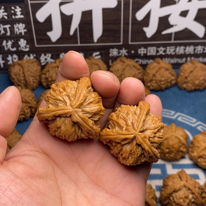 39➕拼接白狮子一对