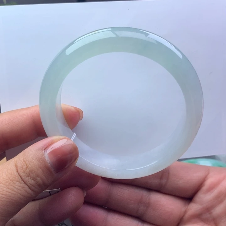 未镶嵌手镯翡翠天然翡翠手镯
