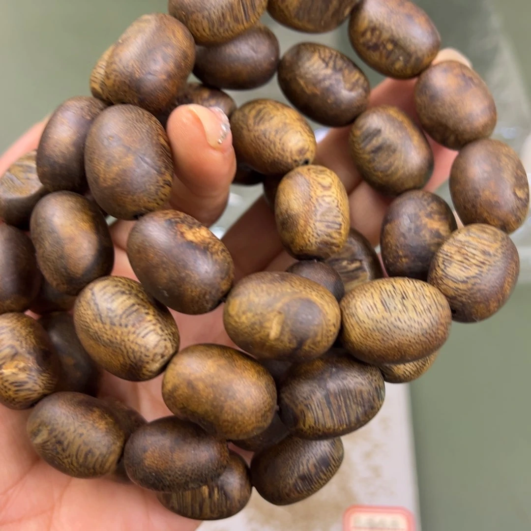 沉香手串海南流油王留疤卡1.6/22g单圈多样性发一