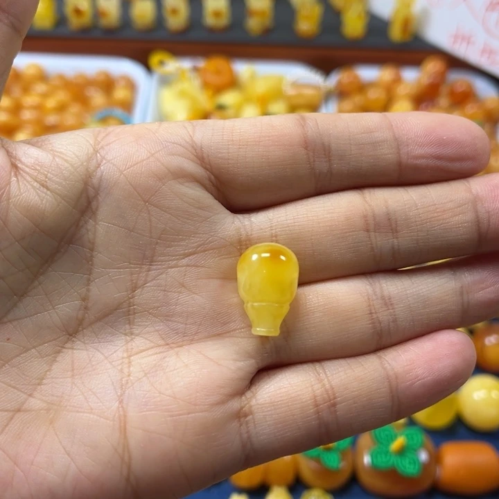 琥珀未镶嵌裸石卡11大加三通