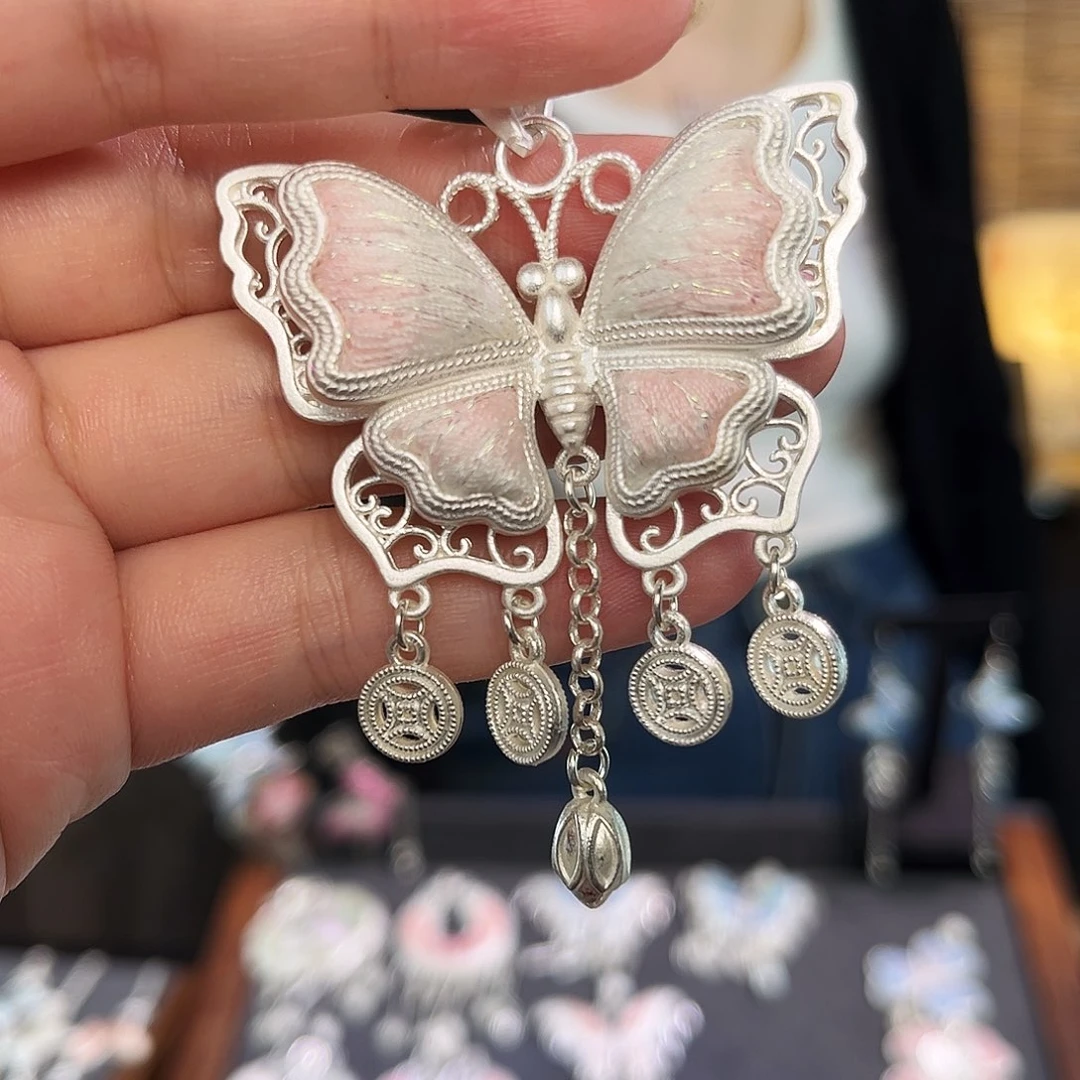 合金布艺蝴蝶吊坠13