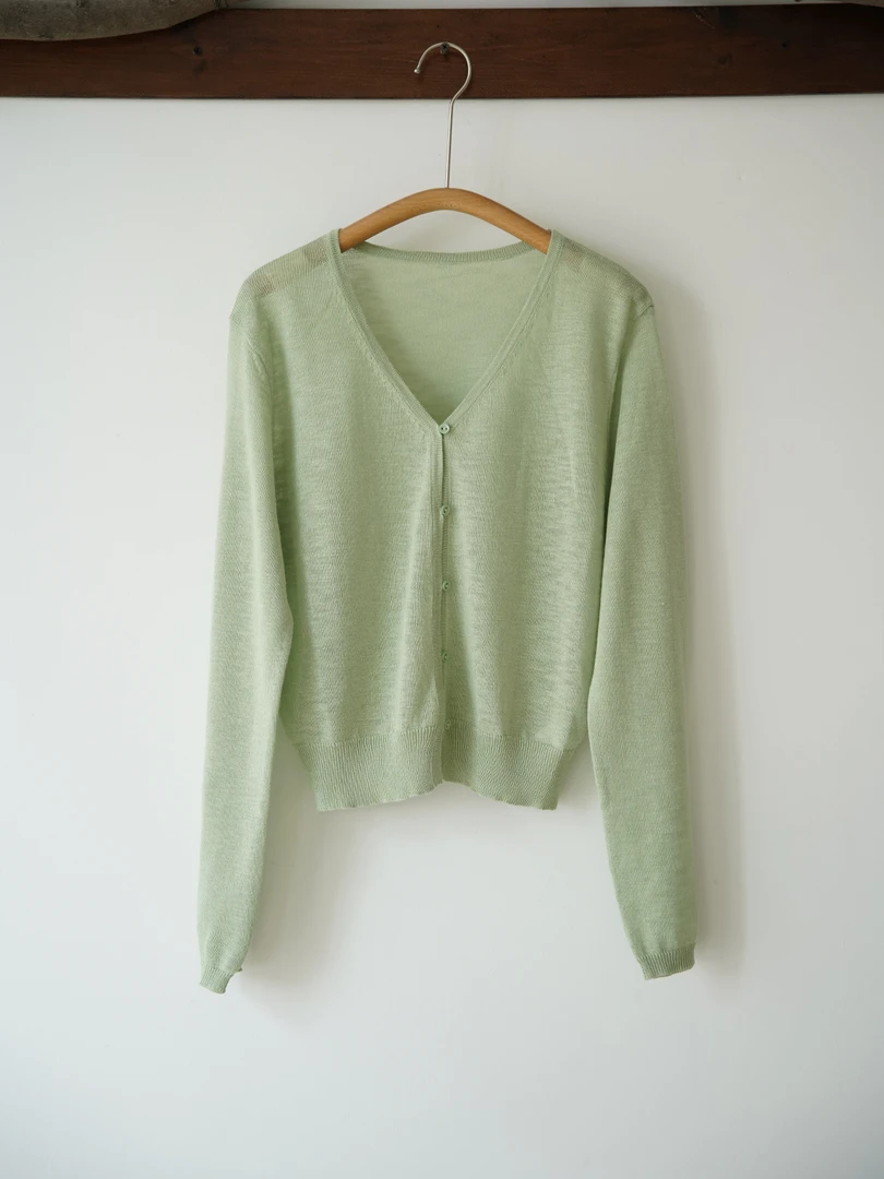 温柔调 淡绿针织开衫