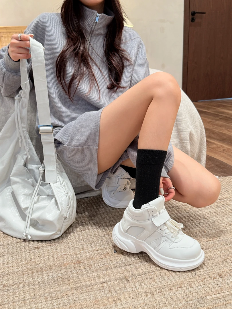 真皮休闲运动鞋秋冬复古灰色大头丑萌户外老爹鞋增高厚底高帮鞋女