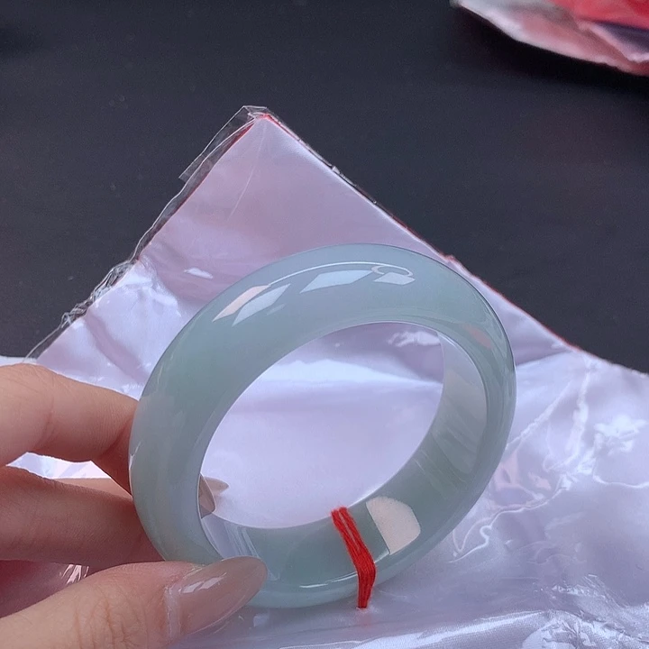 翡翠未镶嵌手镯56