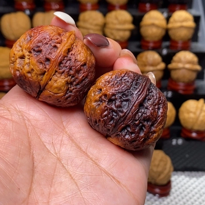 文玩核桃把件七彩元宝39尺…………20