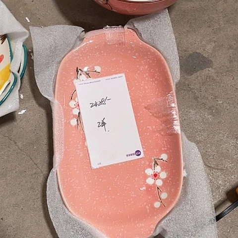 微瑕，不能明火，28厘米，高度2.5，，2个鱼盘，24285