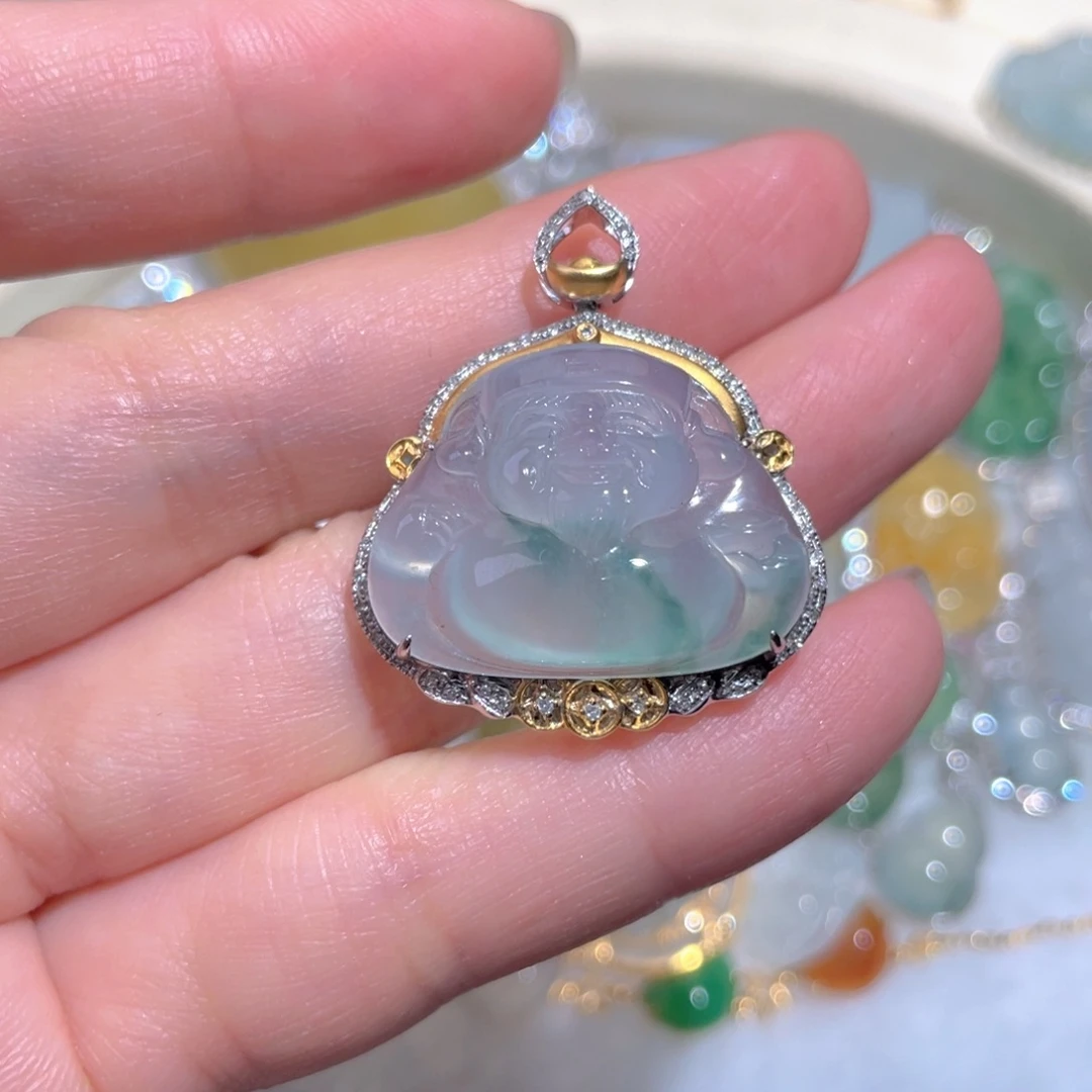 翡翠颈饰18K金镶嵌翡翠