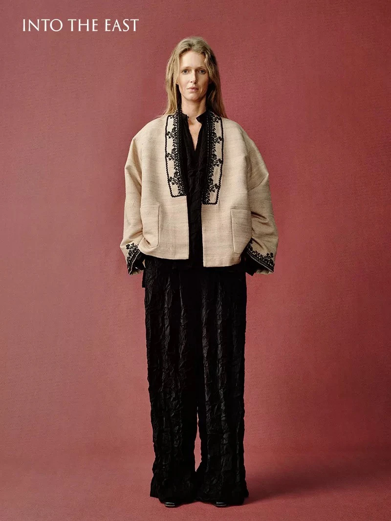 Into The East柞蚕丝手工钉珠落肩袖外套