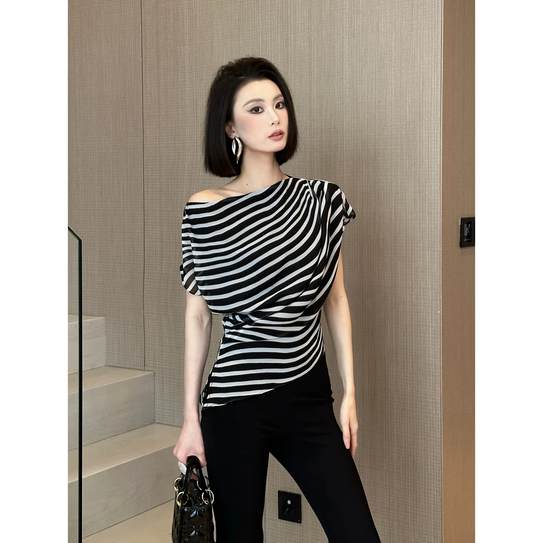 夏季新款休闲风时尚气质洋气黑白条纹衬衫夏装修身上衣35140