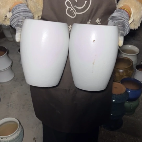 红陶口15高24瑕疵