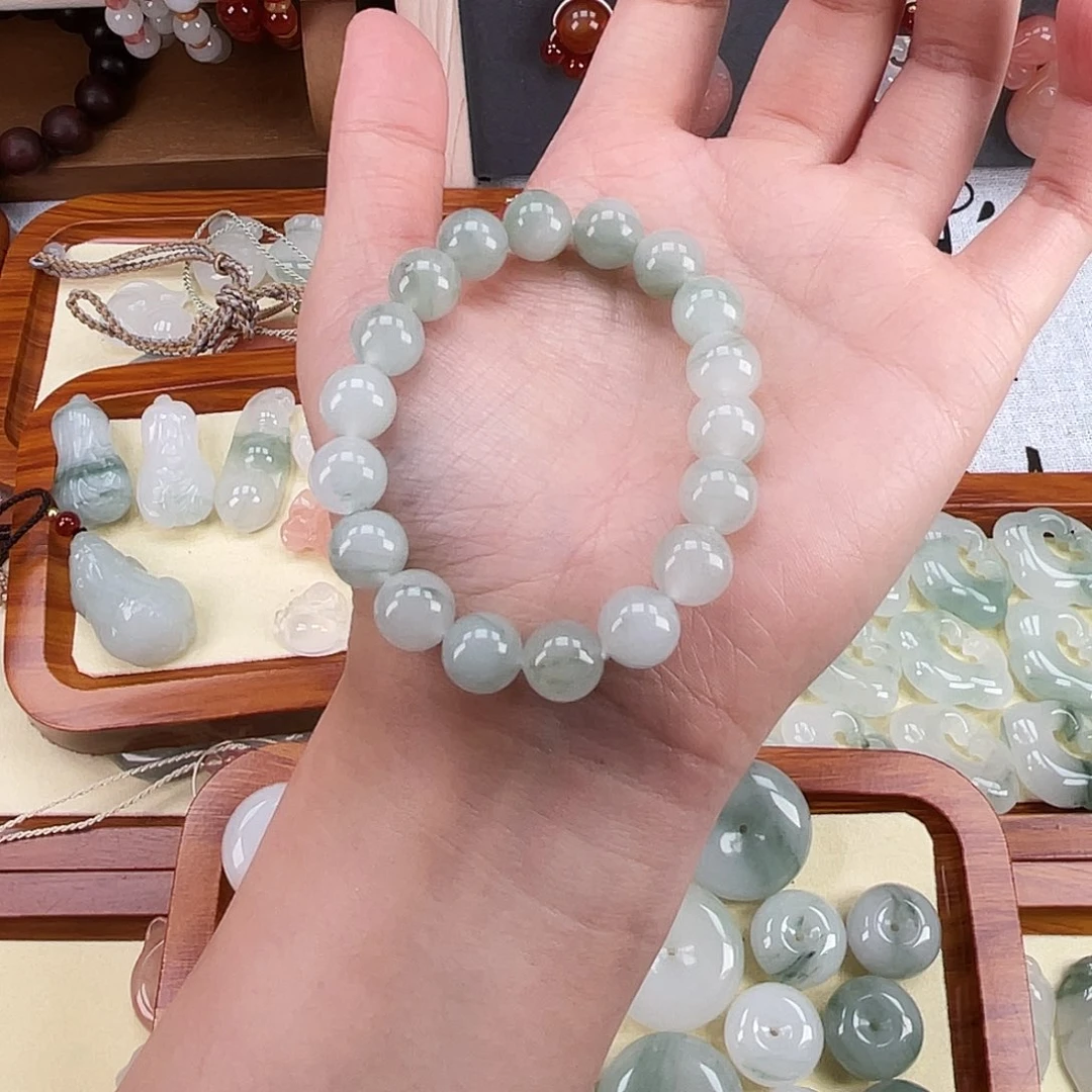 石英质玉未镶嵌颈饰