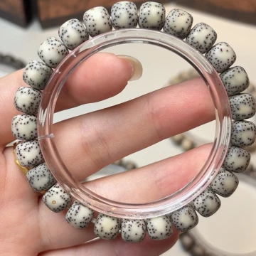 星月菩提手串星月菩提通体贯穿