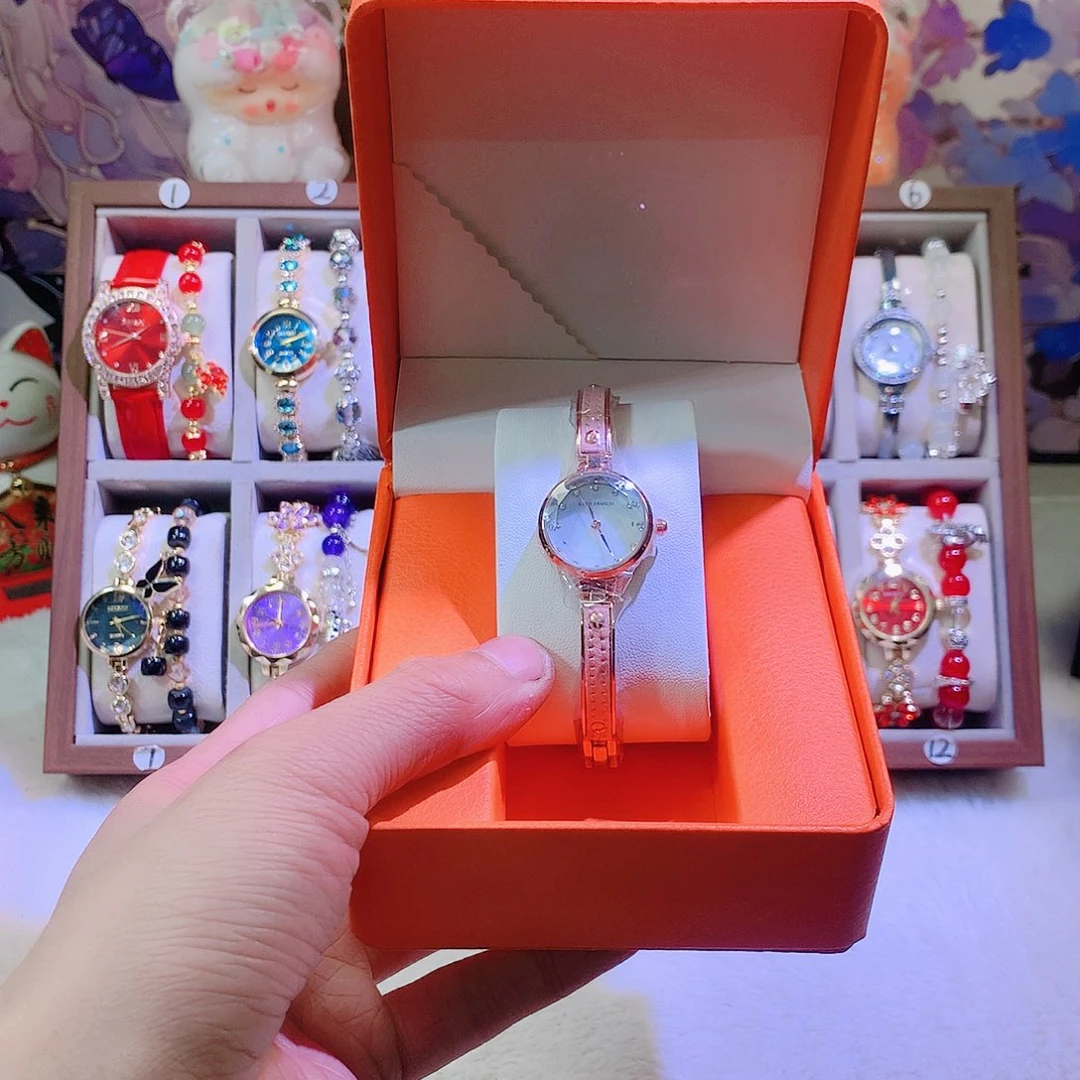 精品专柜小羊皮手表