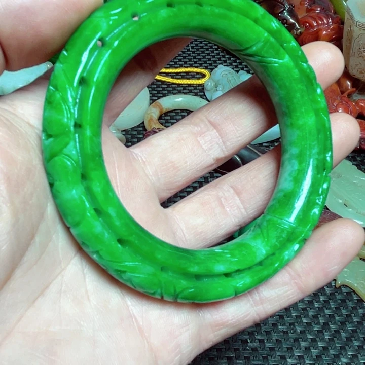 滴血莲花菩提把件