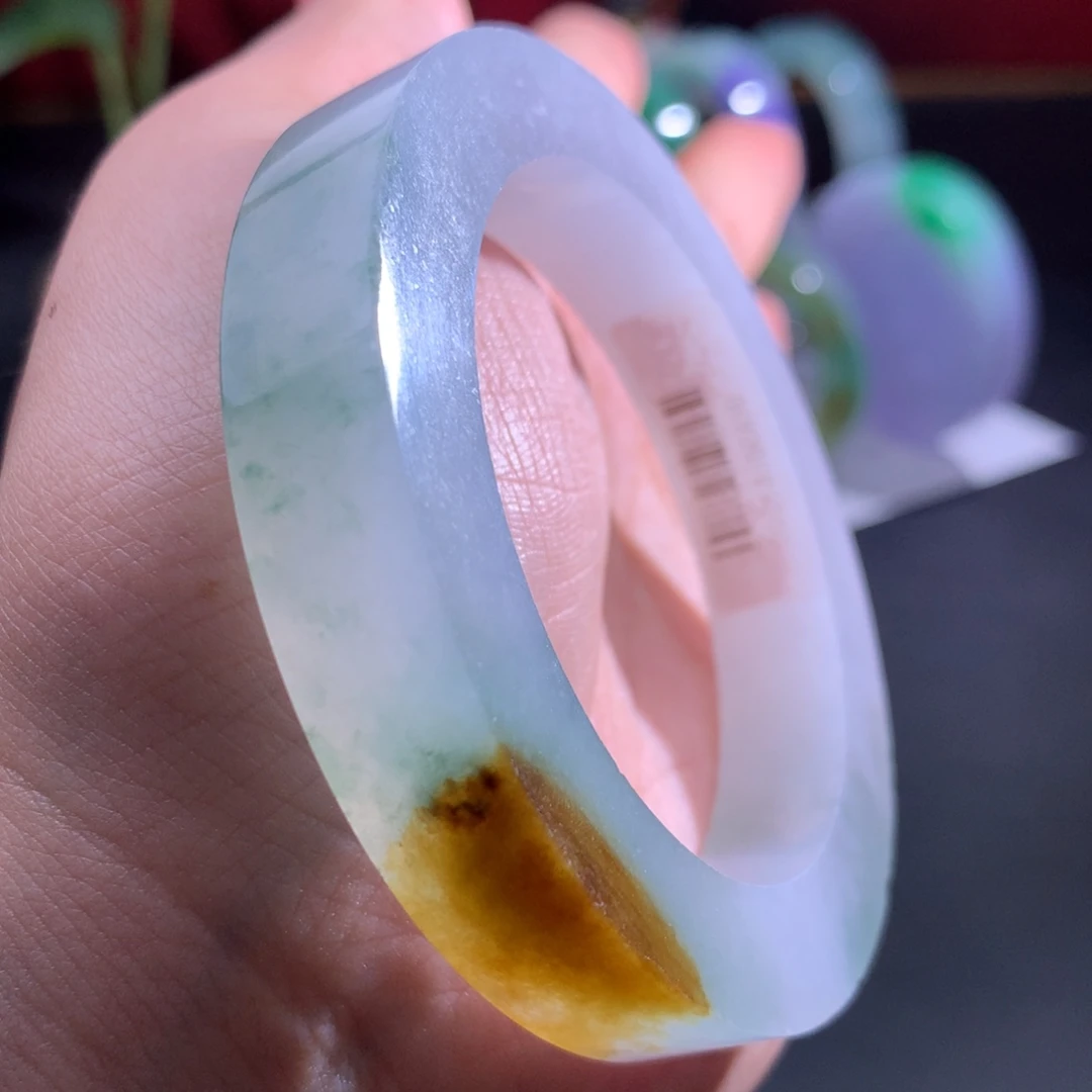 定制翡翠未镶嵌翡翠手镯