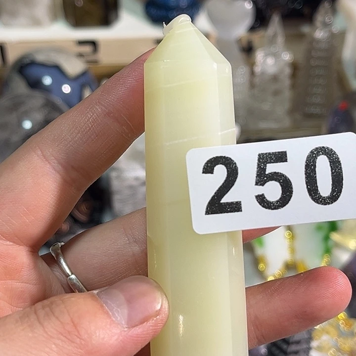 未镶嵌水晶大型摆件（非配饰）
