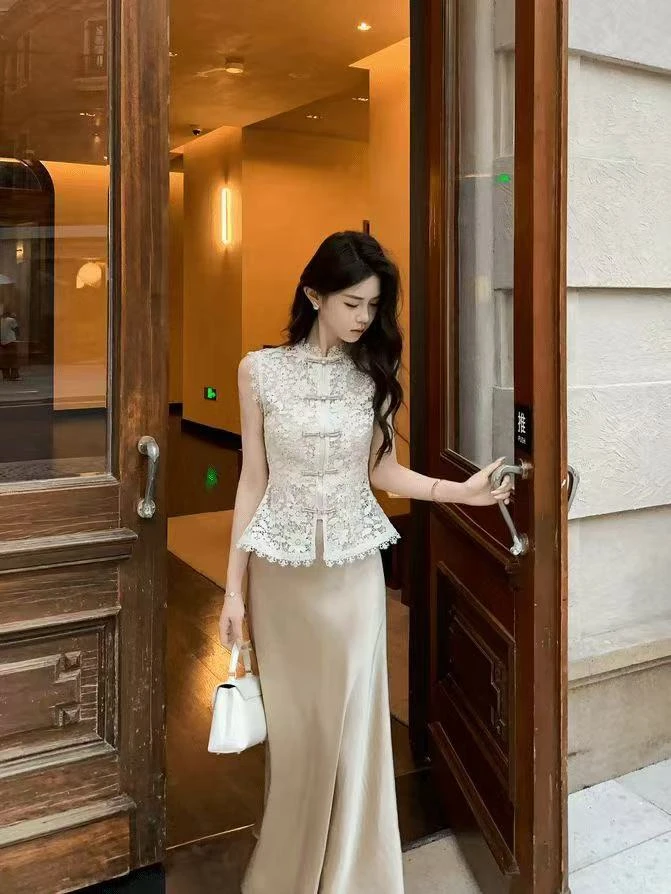 新中式无袖蕾丝镂空刺绣上衣高级感缎面鱼尾裙套装